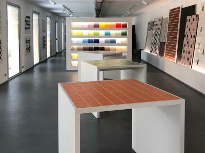 mini/showroom18.jpg